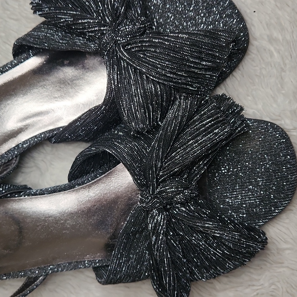 Girls Madden NYC Metallic Black Sparkle Heels Sz 4 - Picture 10 of 12